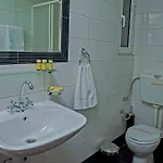 Dimitropoulos Seafront Apartments-Elaionas Beach Near Diakopto Apartamento