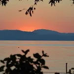 Dimitropoulos Seafront Apartments-Elaionas Beach Near Diakopto