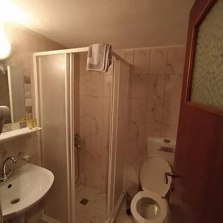 Dimitropoulos Seafront Apartments-elaionas Near Diakopto * Eleonas (Achaia)