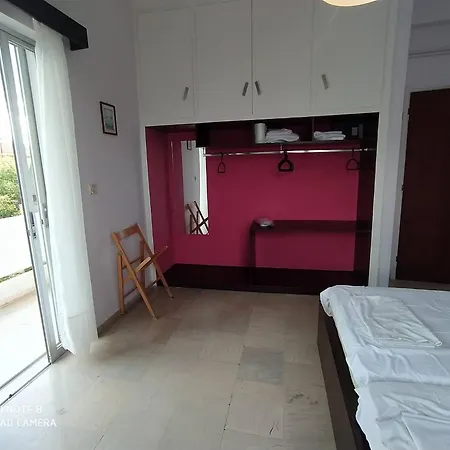 Dimitropoulos Seafront Apartments-Elaionas Beach Near Diakopto 아파트 엘레오나스