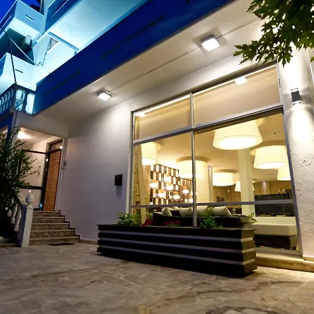 Dimitropoulos Seafront Apartments-Elaionas Beach Near Diakopto