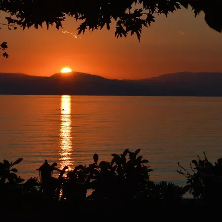 Dimitropoulos Seafront Apartments-elaionas Near Diakopto Eleonas (Achaia)
