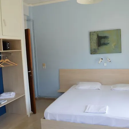 Dimitropoulos Seafront Apartments-elaionas Near Diakopto Apartment