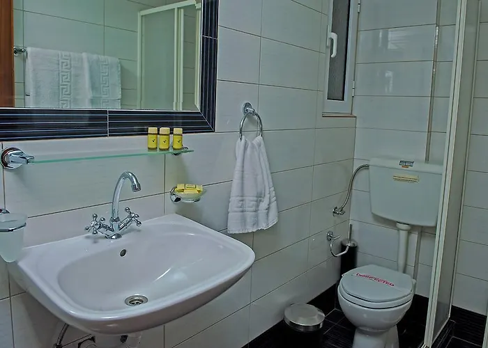 Dimitropoulos Seafront Apartments-Elaionas Beach Near Diakopto 아파트