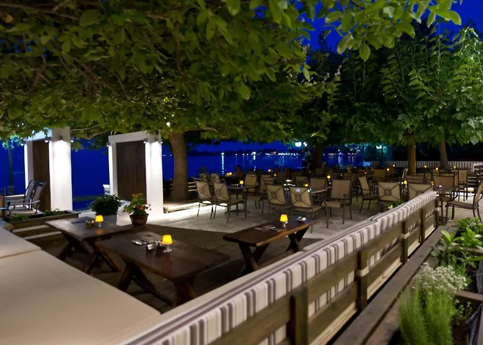 Dimitropoulos Seafront Apartments-Elaionas Beach Near Diakopto 아파트