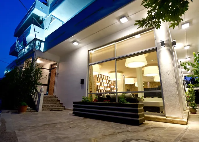 Dimitropoulos Seafront Apartments-Elaionas Beach Near Diakopto